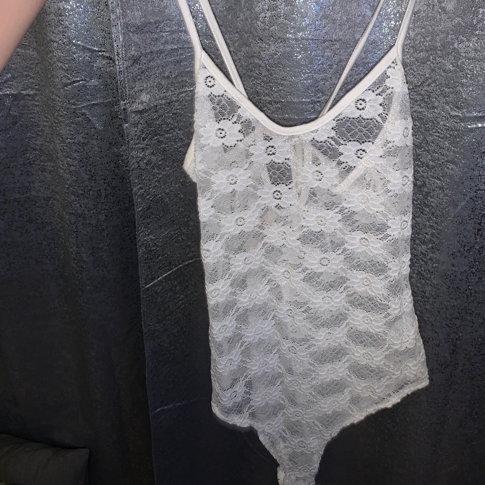 White lace bodysuit S